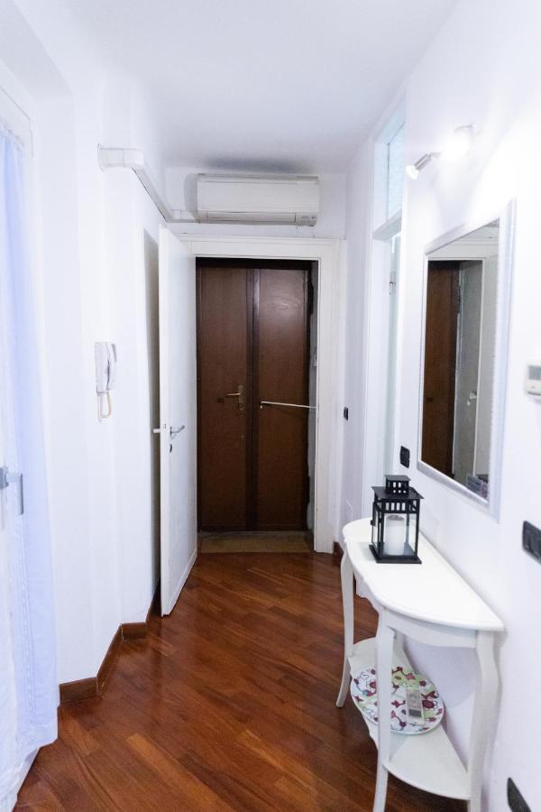 Sweet House Corso Genova Apartment Milan Exterior photo